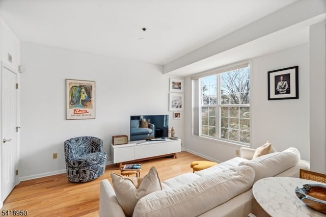 20 S Midland Ave 3, Kearny Town, NJ 07032