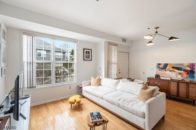 20 S Midland Ave 3, Kearny Town, NJ 07032