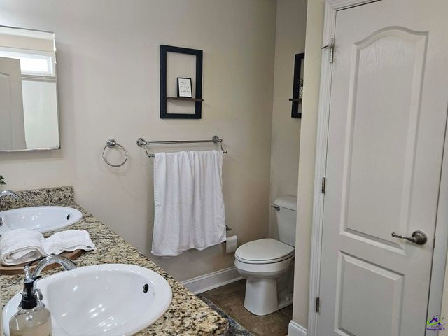 99 Rambling Creek Cove, Byron, GA 31008