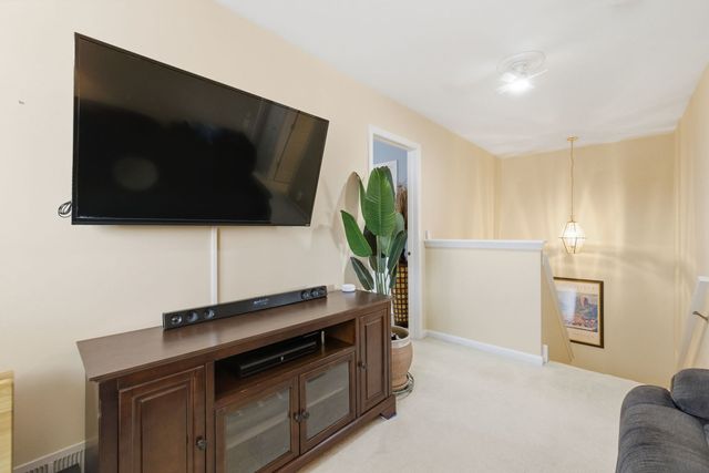 429 N Carlisle Court, Round Lake, IL 60073