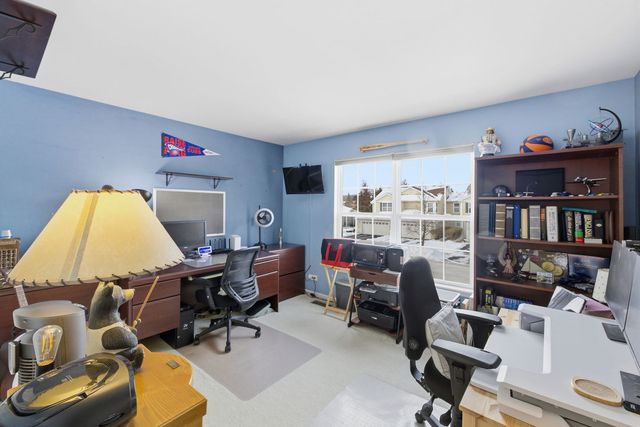 429 N Carlisle Court, Round Lake, IL 60073