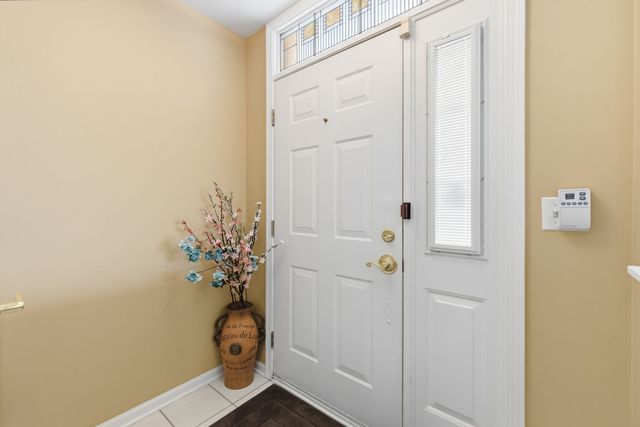 429 N Carlisle Court, Round Lake, IL 60073