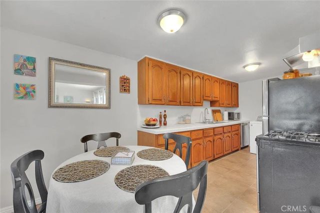 17860 E Laxford, Azusa, CA 91702