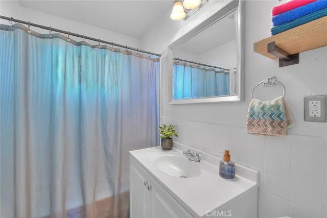 17860 E Laxford, Azusa, CA 91702