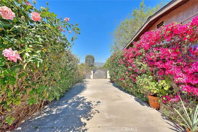 17860 E Laxford, Azusa, CA 91702