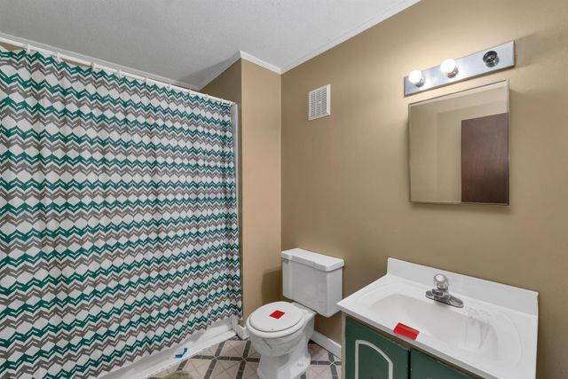 30 South St Apt 9, Laconia, NH 03246