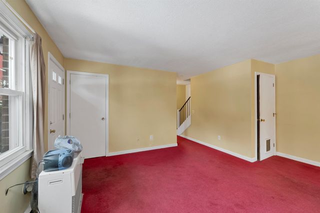 30 South St Apt 9, Laconia, NH 03246