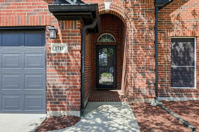 1711 Copper Leaf Drive, Corinth, TX 76210