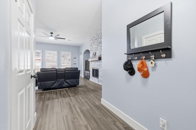 1711 Copper Leaf Drive, Corinth, TX 76210