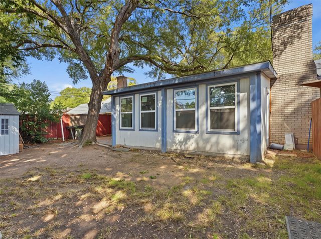 1402 Addington Street, Irving, TX 75062