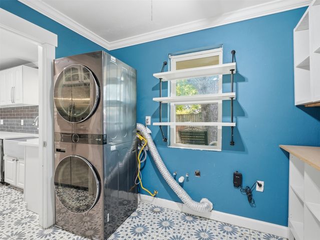 1402 Addington Street, Irving, TX 75062