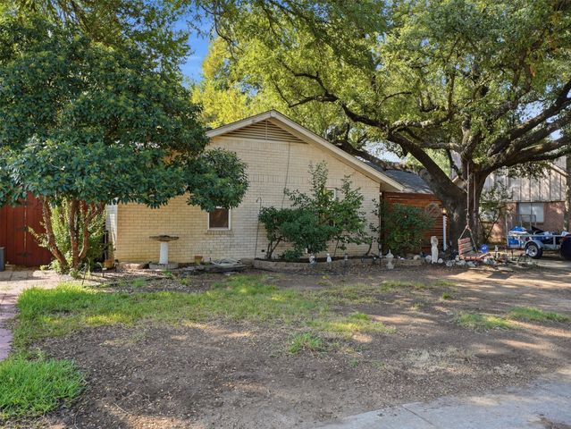 1402 Addington Street, Irving, TX 75062