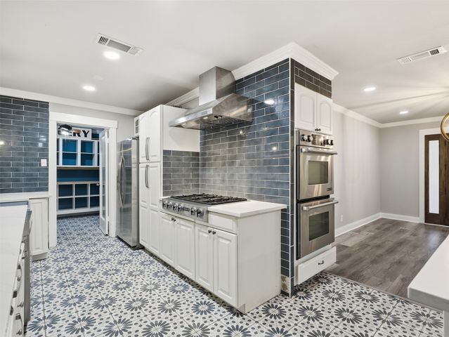 1402 Addington Street, Irving, TX 75062