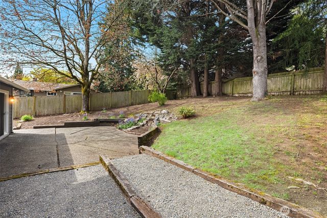 14011 98th Avenue NE, Kirkland, WA 98034