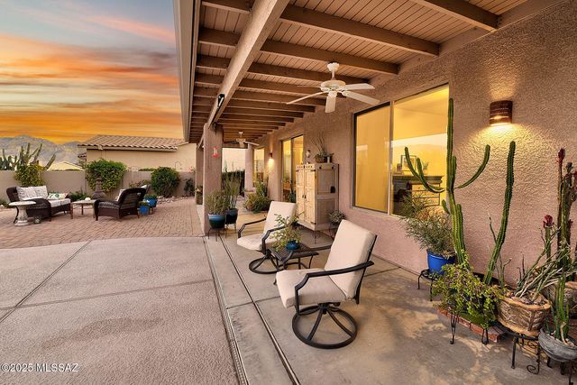 112 W Mountain Sage Drive, Oro Valley, AZ 85755