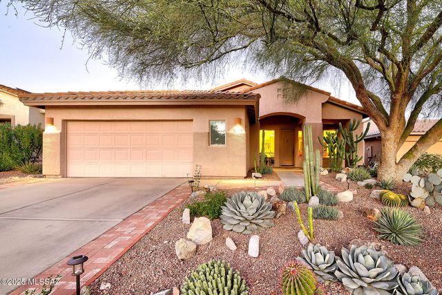 112 W Mountain Sage Drive, Oro Valley, AZ 85755