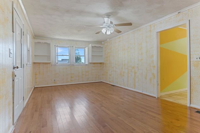 229 Sandifer Road, Spartanburg, SC 29303