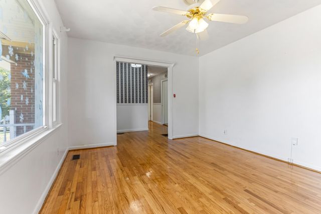 229 Sandifer Road, Spartanburg, SC 29303