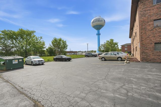 14457 Lamon Avenue 2s, Midlothian, IL 60445