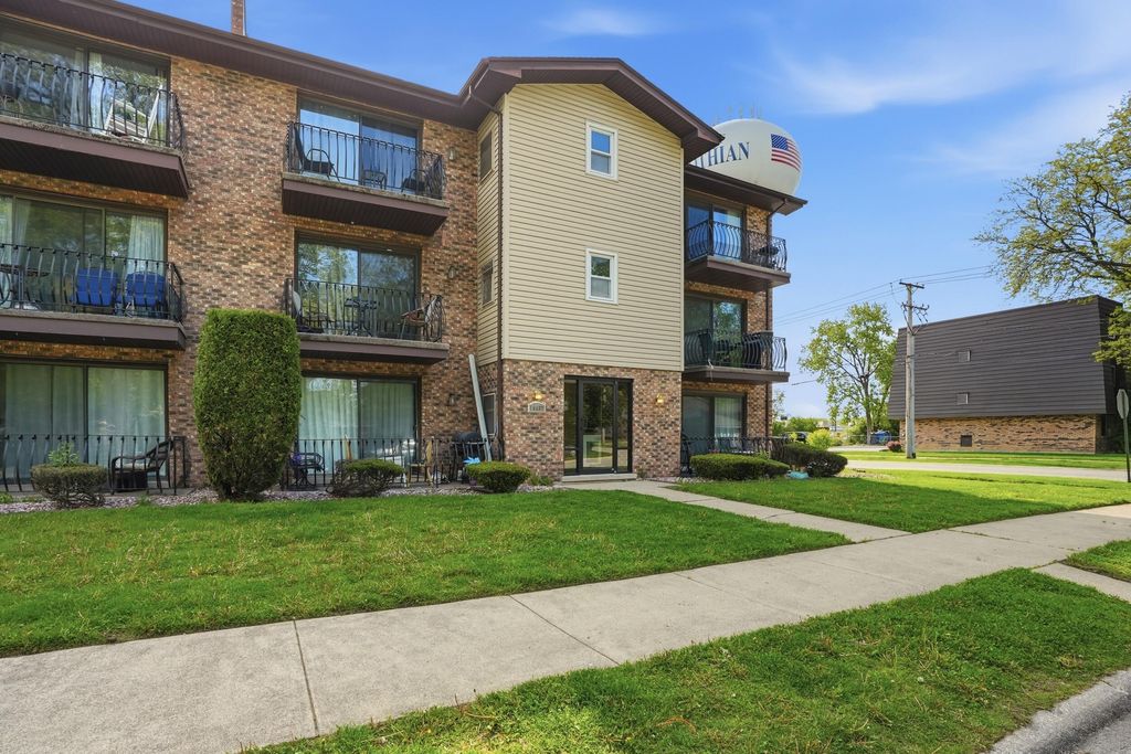 14457 Lamon Avenue 2s, Midlothian, IL 60445