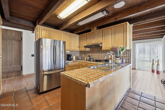 40555 20th Street, Palmdale, CA 93551