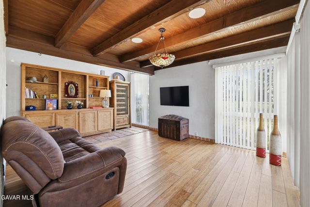 40555 20th Street, Palmdale, CA 93551