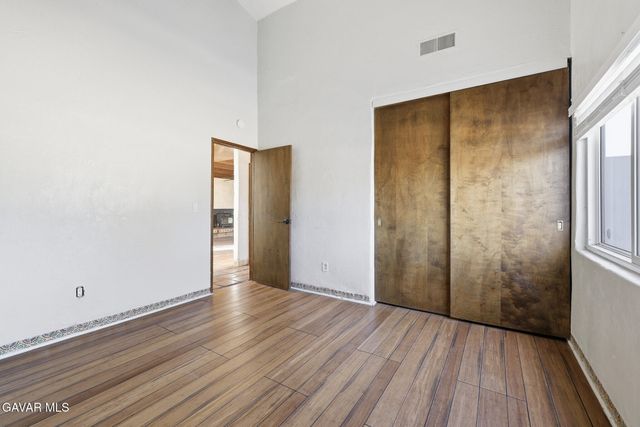 40555 20th Street, Palmdale, CA 93551