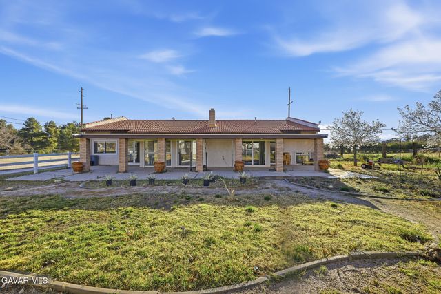 40555 20th Street, Palmdale, CA 93551