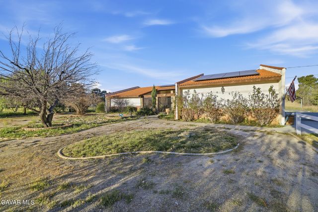 40555 20th Street, Palmdale, CA 93551