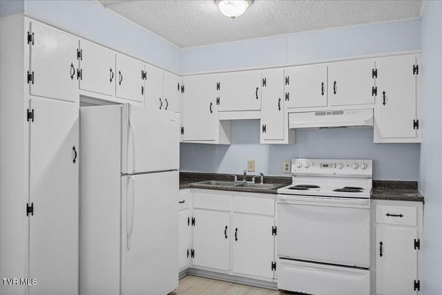 1740 Bonham Road, Bristol, VA 24201