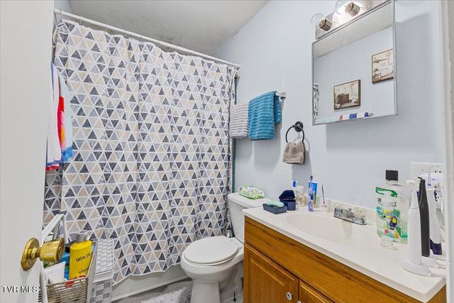 1740 Bonham Road, Bristol, VA 24201