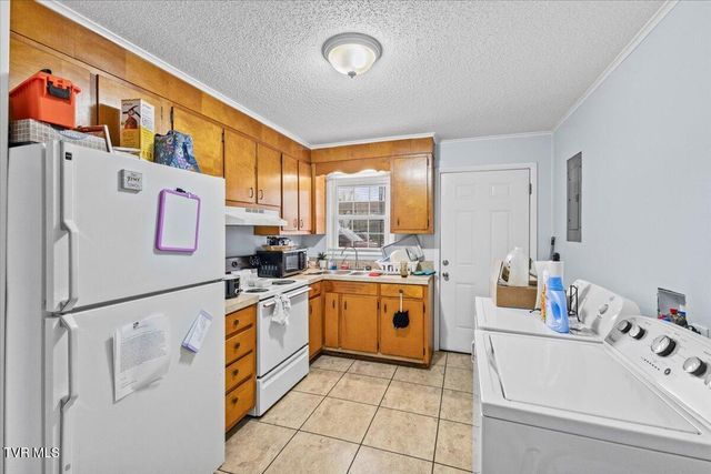 1740 Bonham Road, Bristol, VA 24201