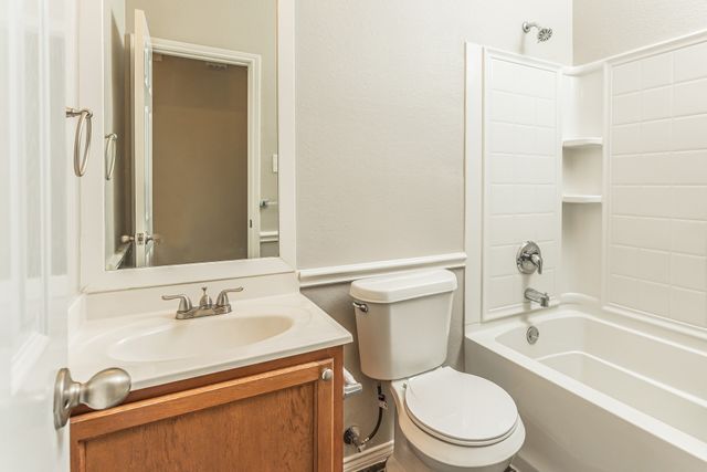 804 Sheryn Drive, Burleson, TX 76028