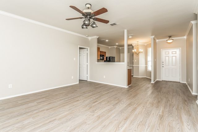 804 Sheryn Drive, Burleson, TX 76028