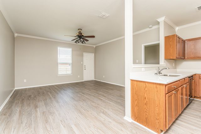 804 Sheryn Drive, Burleson, TX 76028