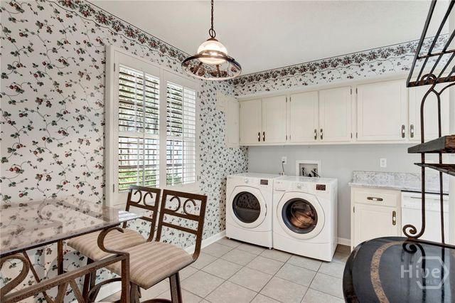 455 Mall Boulevard 6, Savannah, GA 31406