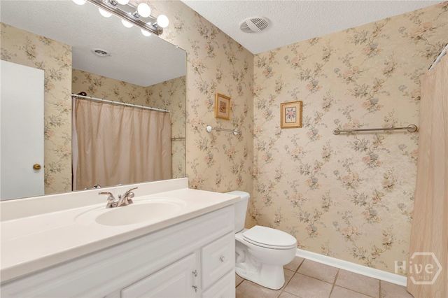 455 Mall Boulevard 6, Savannah, GA 31406