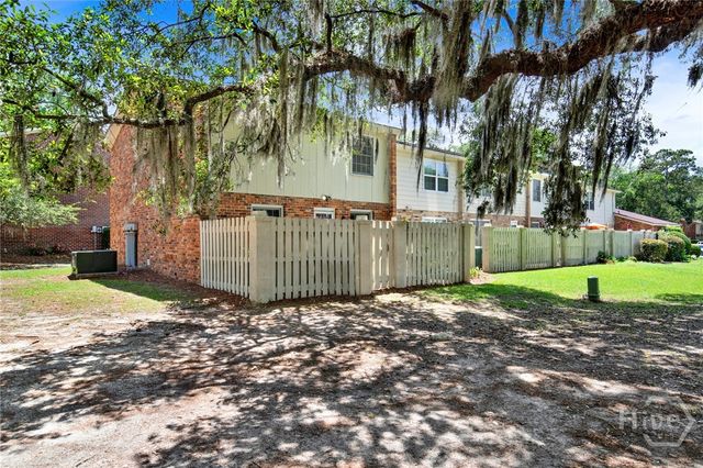455 Mall Boulevard 6, Savannah, GA 31406