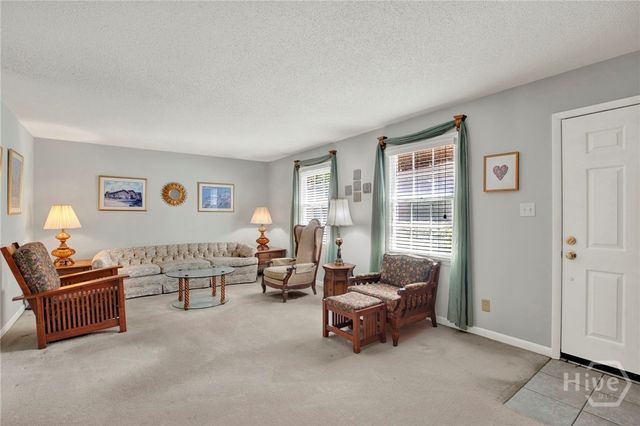 455 Mall Boulevard 6, Savannah, GA 31406