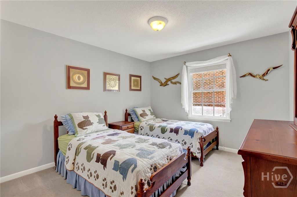 Image 14 of property listing at 455 Mall Boulevard 6, Savannah, GA 31406