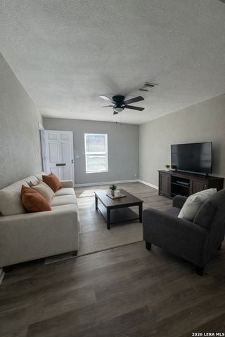 129 La Manda, San Antonio, TX 78212