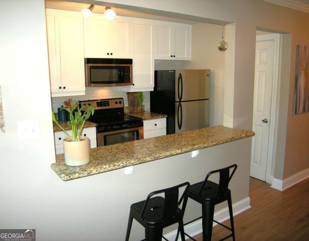 125 N River Drive C, Sandy Springs, GA 30350