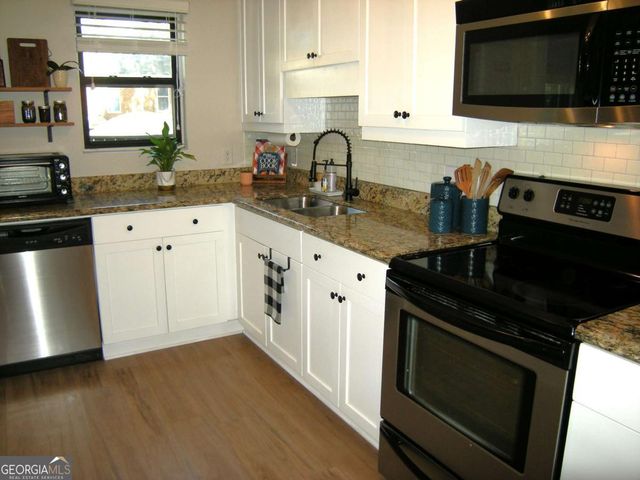 125 N River Drive C, Sandy Springs, GA 30350