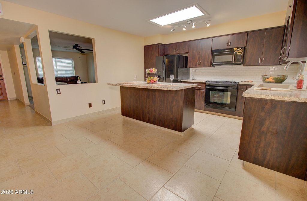 753 E BRENDA Drive, Casa Grande, AZ 85122 — photo 5
