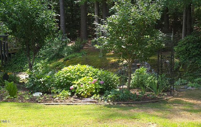 104 Natchez Court, Cary, NC 27519