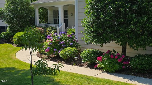 104 Natchez Court, Cary, NC 27519