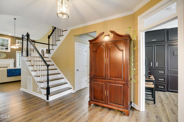 104 Natchez Court, Cary, NC 27519