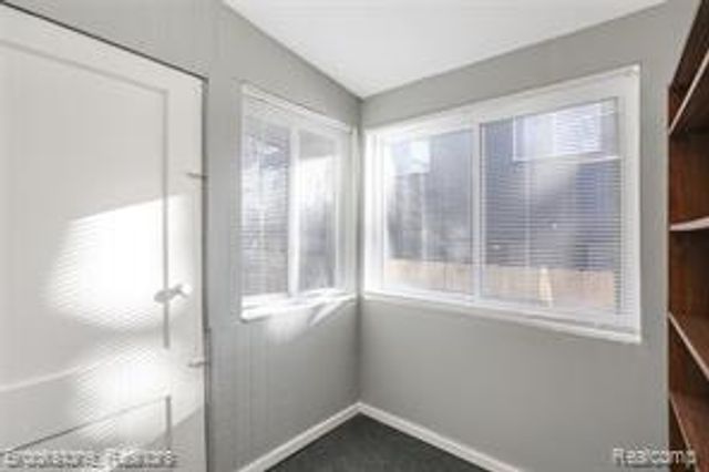 437 W Bennett Avenue, Ferndale, MI 48220