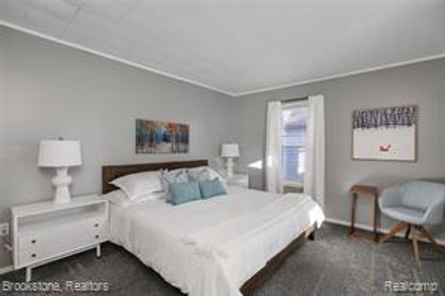 437 W Bennett Avenue, Ferndale, MI 48220