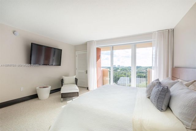 2951 S Bayshore Dr 1008, Miami, FL 33133